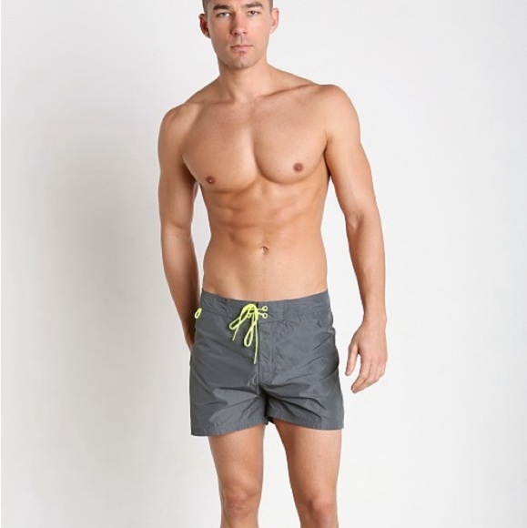 Sundek
Poly Stretch Swim Trunk Medium Grey - Picture 5 of 9